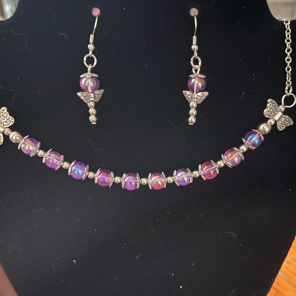 Butterfly earrings and necklace. - Picture 4 of 4